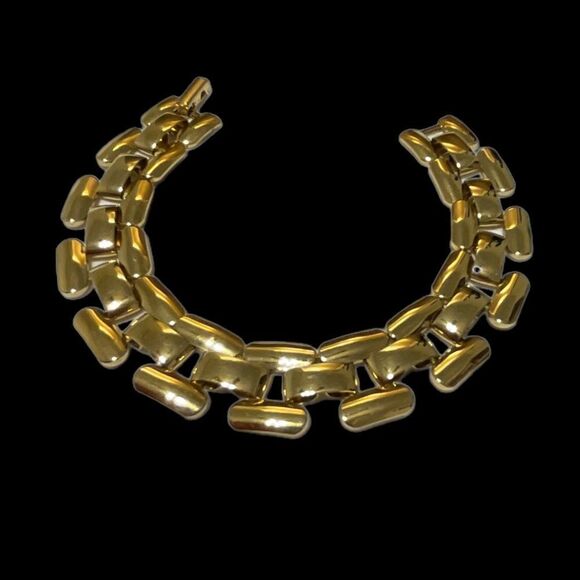 Gold Link Bracelet - Picture 1 of 6
